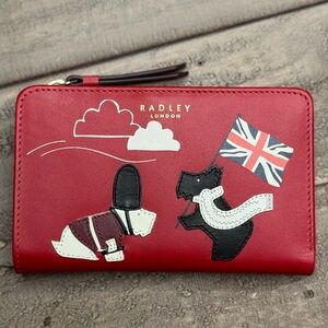 Radley London On Parade Medium Bifold Zippered Wallet Red NWOT